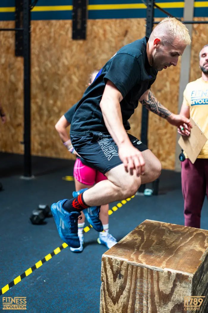 Fitness Revo 25-04 - Wod 2 - 244.jpg