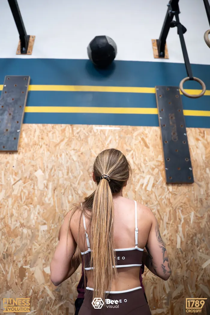 Fitness Revo 26-04 - Audrey - Wod 5 - 02.jpg